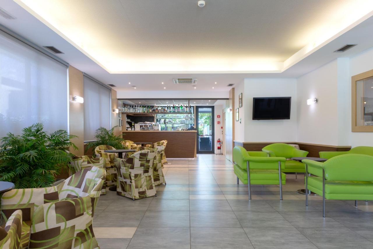 Appartamento Campagnola Mansardato Con Soppalco Riva del Garda Exterior foto